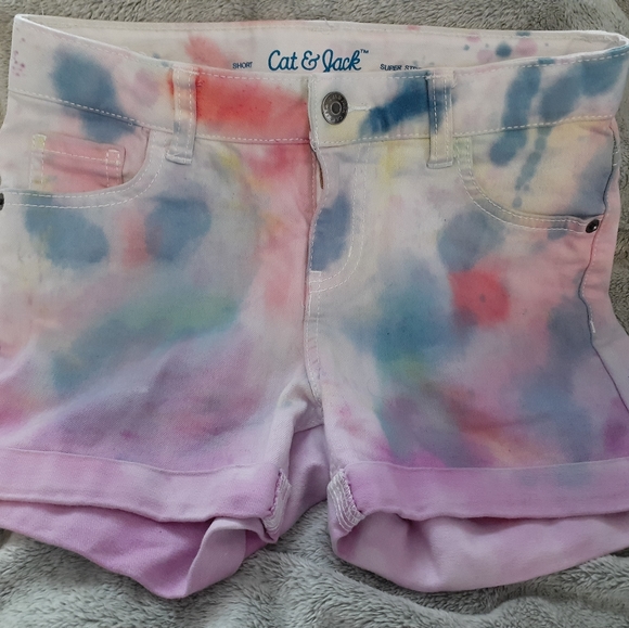 Girls Cat & Jack Tie dye shorts - Picture 1 of 3